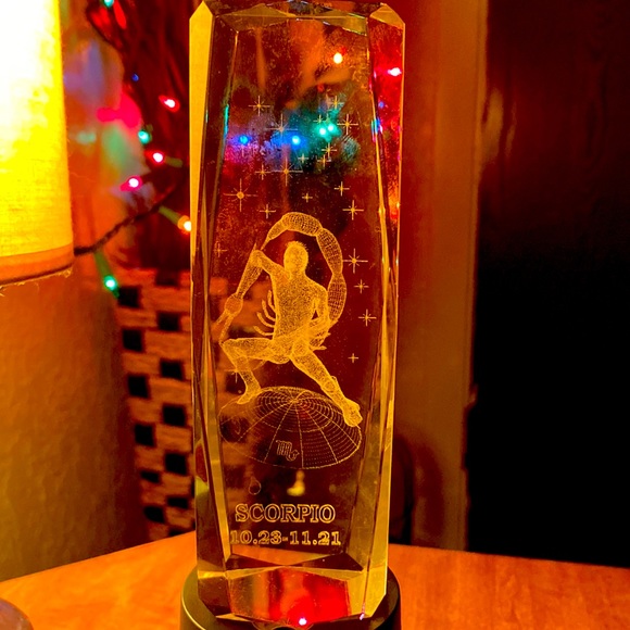 Scorpio glass design - Picture 1 of 1